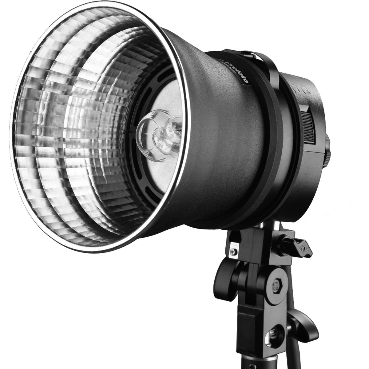 Adaptateur Profoto Godox AD-P avec réflecteur Profoto sur tête tube nu, monté sur pied