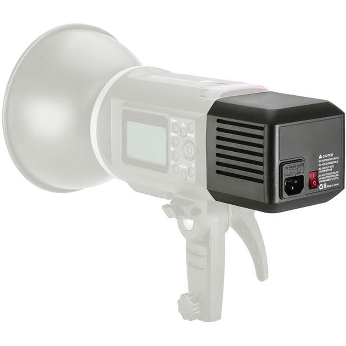 Adaptateur secteur Godox AD-AC en place sur un flash de la série AD600, vue de profil