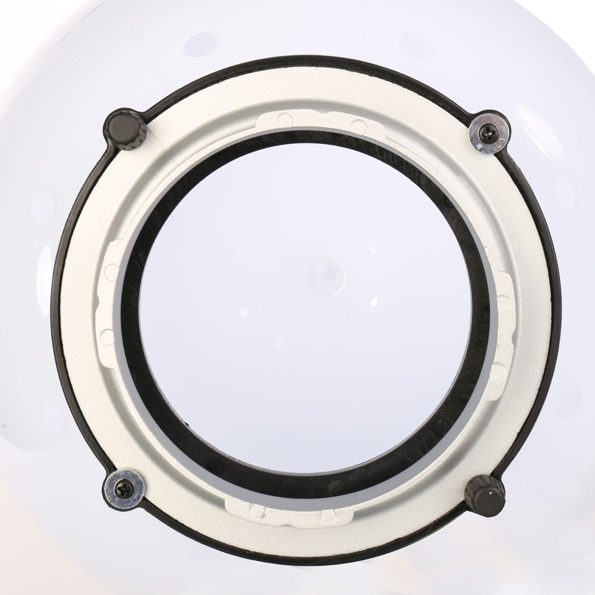 Bague de la boule diffuseur Falcon Eyes FEA-DB300 vue de dessous, fixée par quatre vis