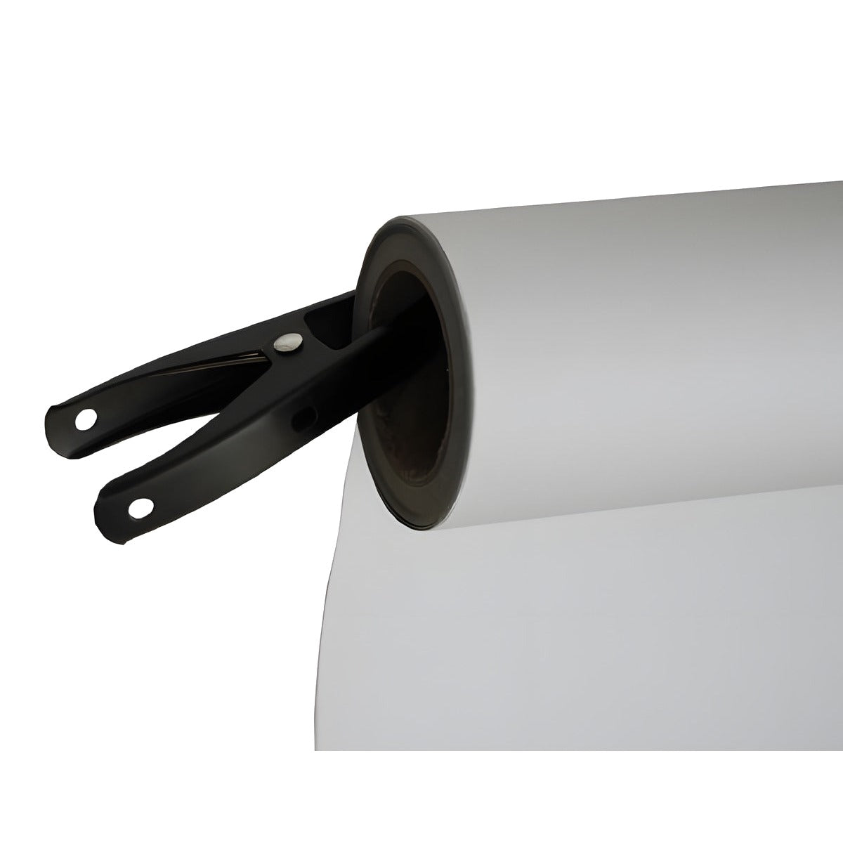 Deux pinces Falcon Eyes CL-CLIP3 retenant un rouleau de fond papier