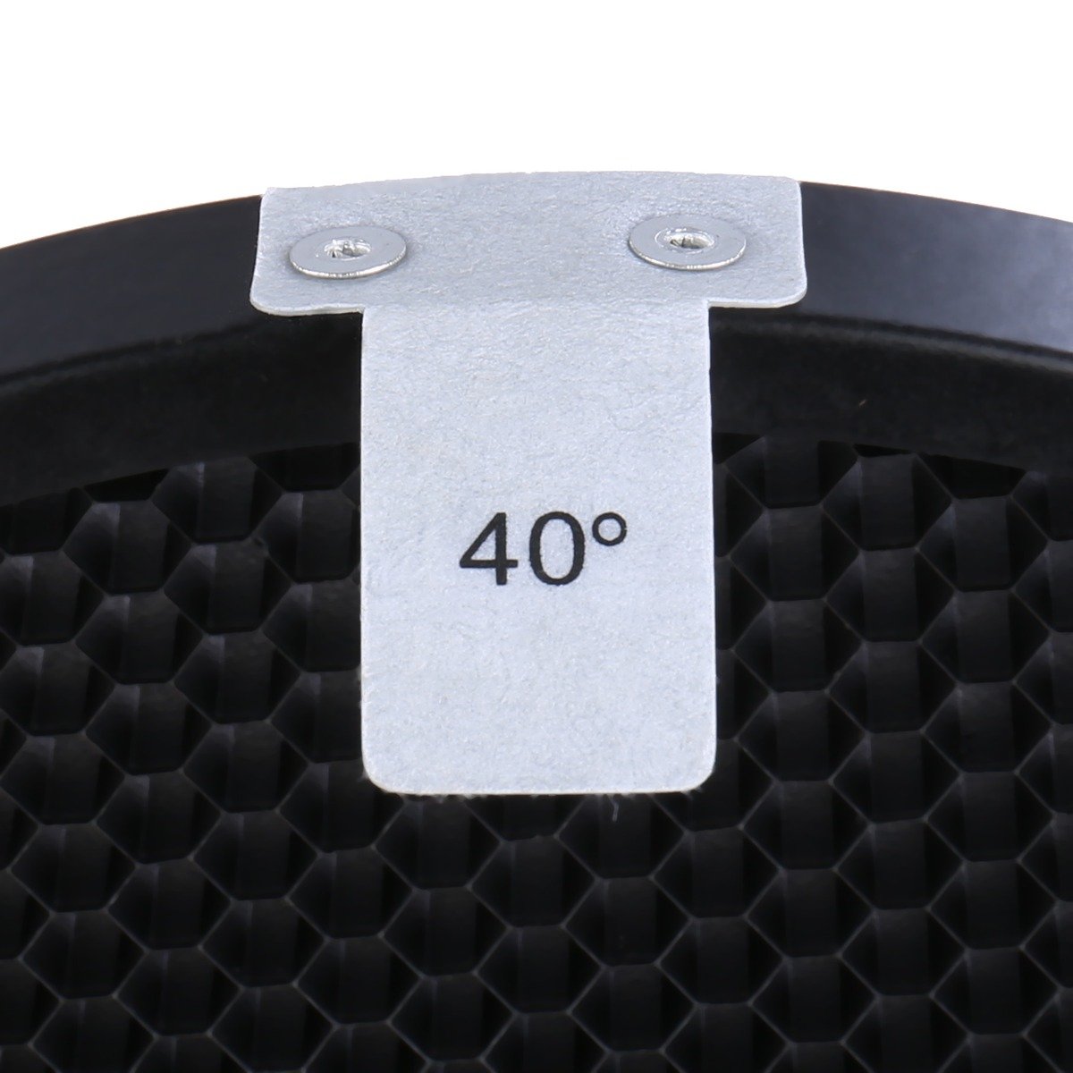 Étiquette 40° rivetée sur le cadre de la grille nid d'abeille StudioKing SK-HC18