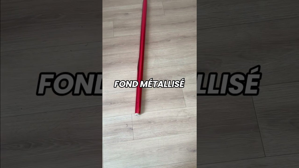 Charger la vidéo: fond photo métallique rouge en shooting