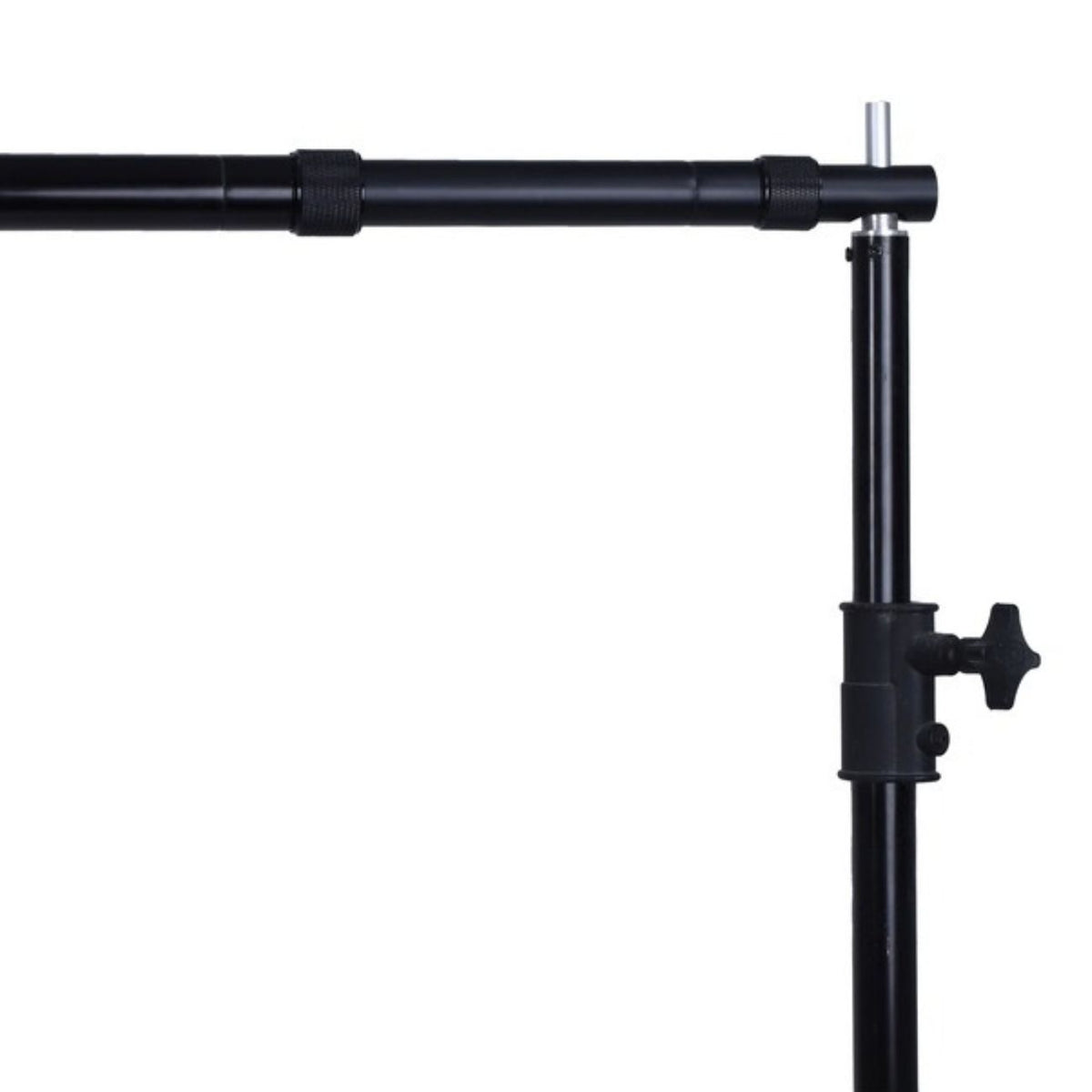 Extrémité de la barre Falcon Eyes CB-3150F emboîtée sur le spigot d'un pied de lumière
