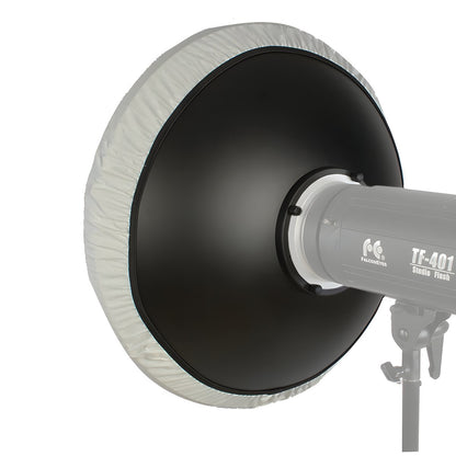 Bol beauté SK-BD monté sur un flash de studio Falcon Eyes, dos noir et diffuseur en place