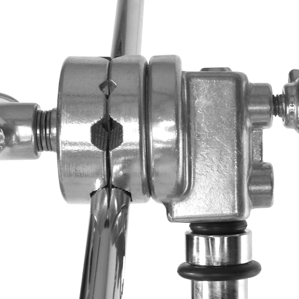 Gros plan sur les mâchoires de serrage du bras du C-stand StudioKing FT-3203S