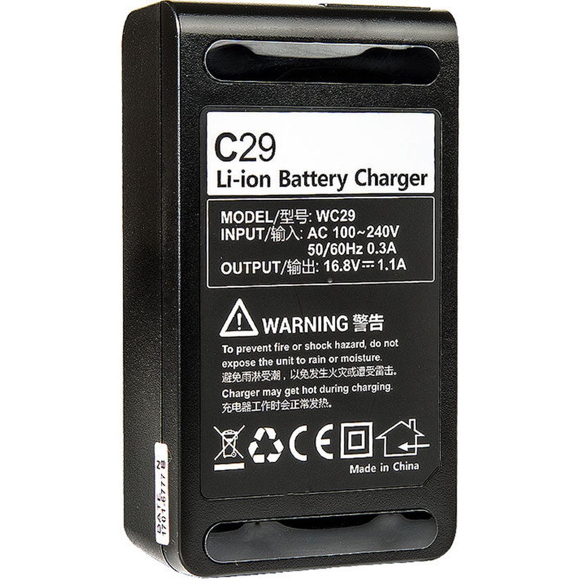 Dessous du chargeur Godox C29, étiquette entrée 100-240 V et sortie 16,8 V 1,1 A