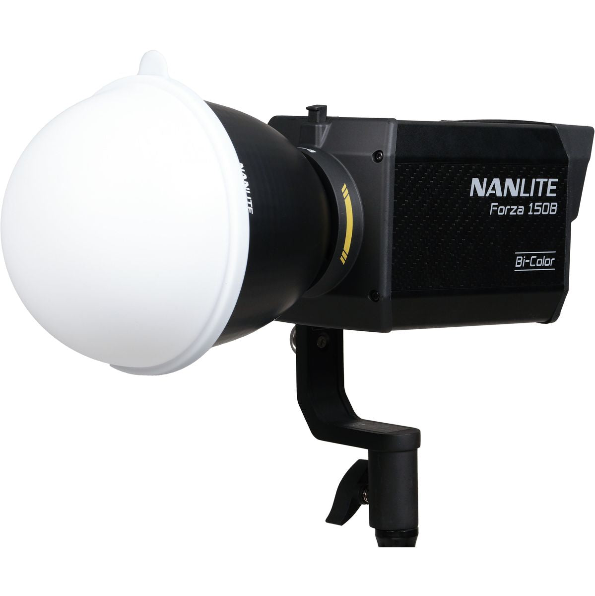Dôme diffuseur Nanlite FM-Mount, installé sur lampe Forza