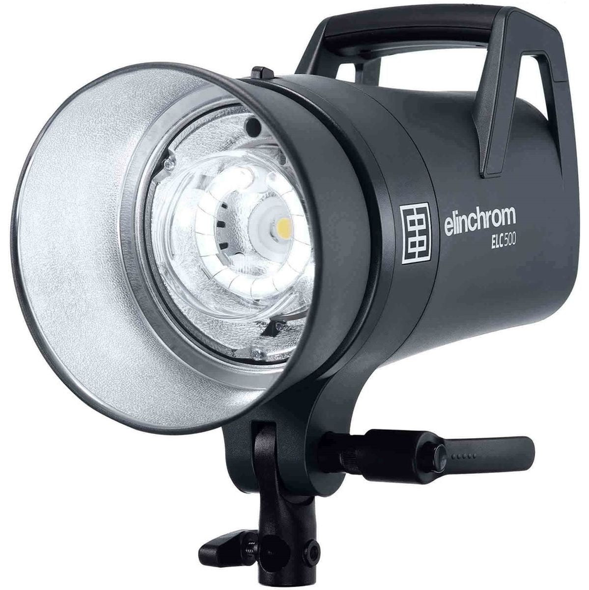 Flash studio Elinchrom ELC 500 de trois quarts avant avec réflecteur, tube éclair et lampe pilote LED allumée