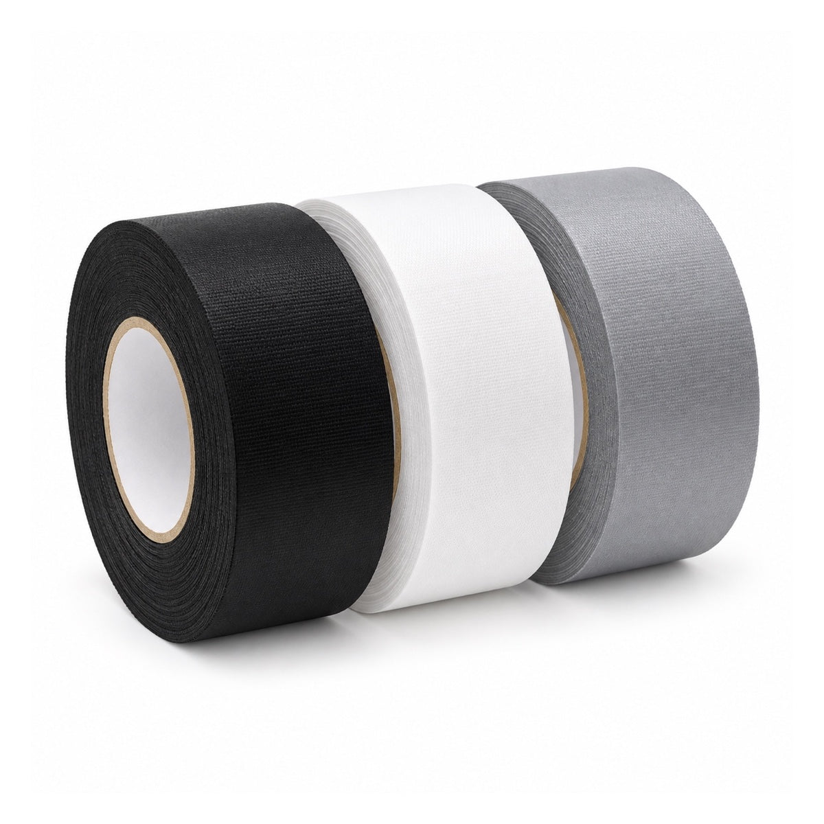 Trois rouleaux de gaffer tape Falcon Eyes alignés, en noir, blanc et gris