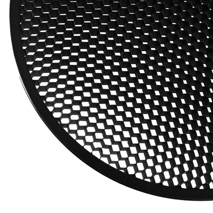 Détail des alvéoles noires de la grille nid d'abeille StudioKing SK-HC18