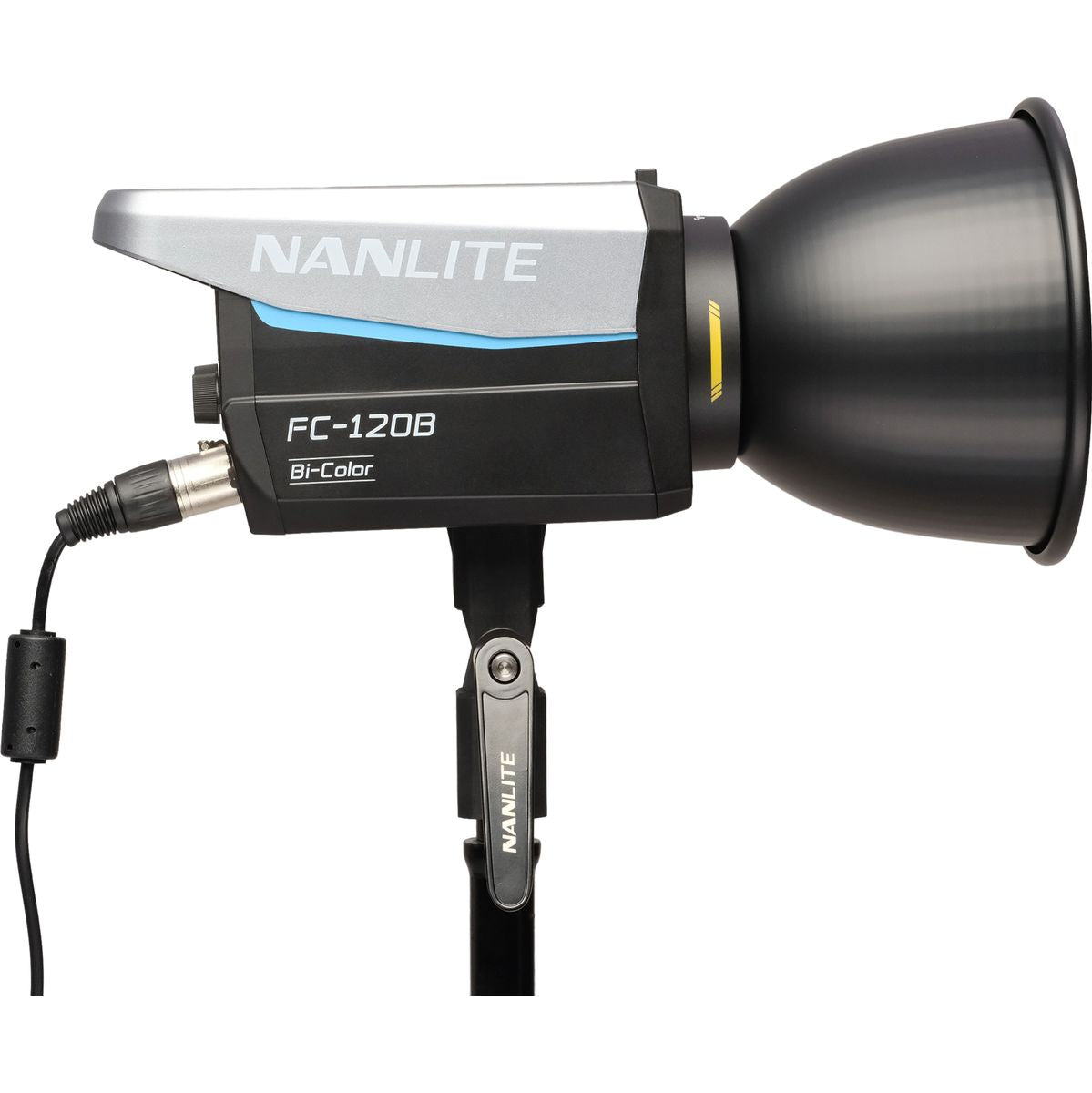 Lampe LED Nanlite FC-120B, monture FM-Mount et adaptateur Bowens