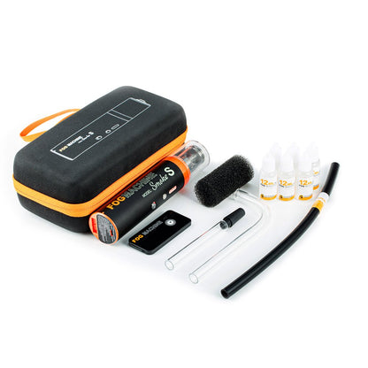 Contenu de la machine à fumée Lensgo Smoke S : étui, tubes, télécommande et flacons