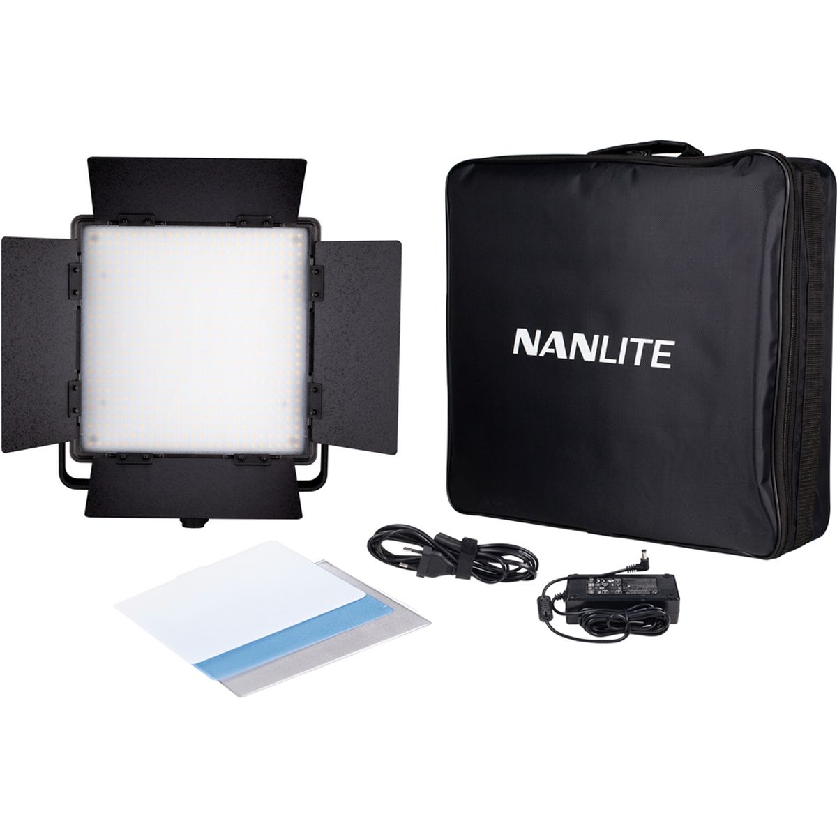 Contenu du kit Nanlite 600CSA : panneau LED, sac de transport, adaptateur secteur et filtre