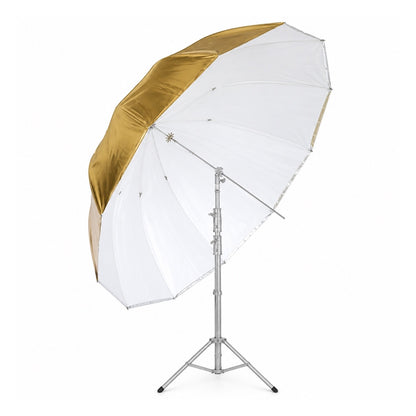 Parapluie Jumbo 5-en-1 Falcon Eyes URK-T86TGS sur pied, housse or posée sur la toile blanche