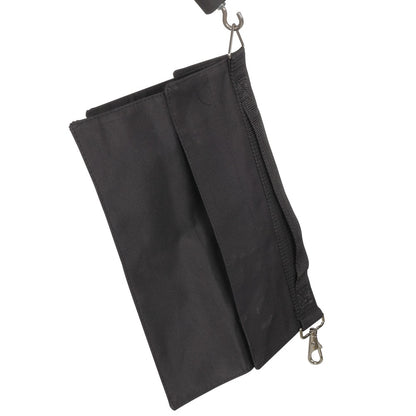 Sac de contrepoids noir de la perche StudioKing FBT-2200, plié avec ses mousquetons