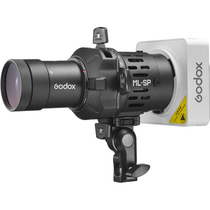 Projecteur Godox ML-SP avec objectif 50° monté sur une LED Godox blanche 