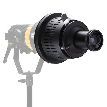 Snoot optique Falcon Eyes FTA-OS3 monté sur une lampe LED Falcon Eyes P12, lentille de face