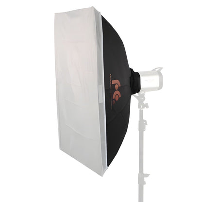 Softbox pliable Falcon Eyes ESBU-5075 50x75 cm sur flash de studio, diffuseur extérieur en place
