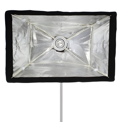 Intérieur argenté de la softbox Linkstar QSSX-6090HC avec la bague d'adaptation au centre 