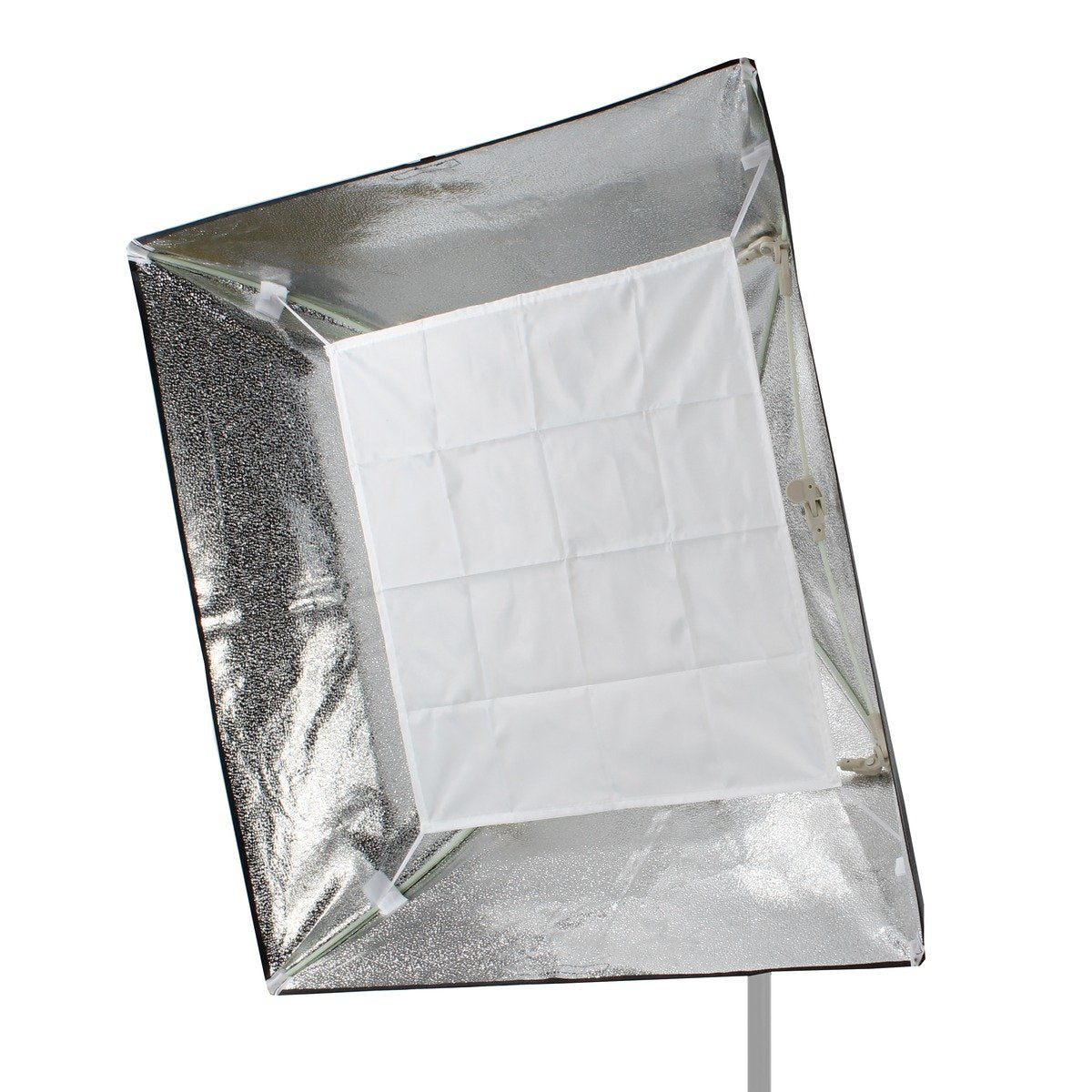 Softbox carrée Linkstar QSSX-7575 inclinée sur pied, diffuseur intérieur en place 