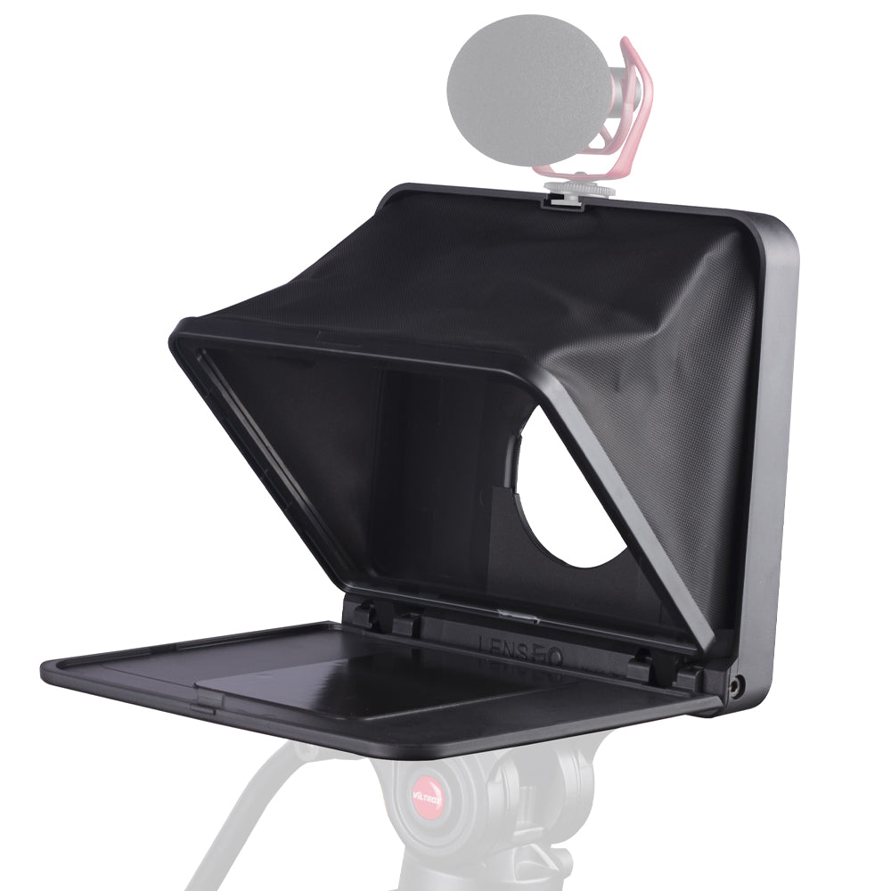 Téléprompteur Lensgo TC7 déplié sur une tête vidéo, micro grisé monté sur la griffe du dessus