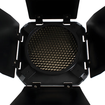 Volets coupe-flux StudioKing SK-BD95 ouverts, grille nid d'abeille en place